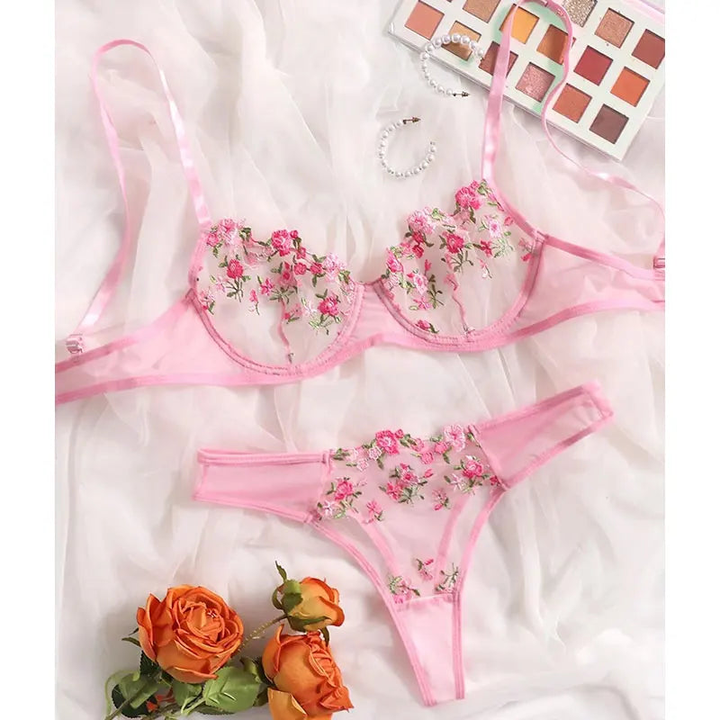 Lingerie set by Mirrach Design
