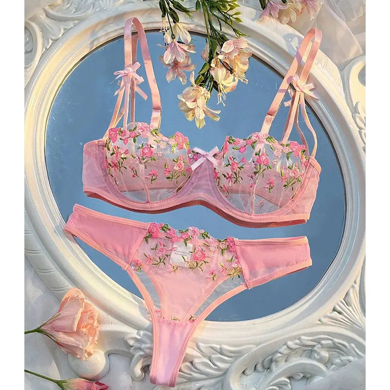 Lingerie set by Mirrach Design