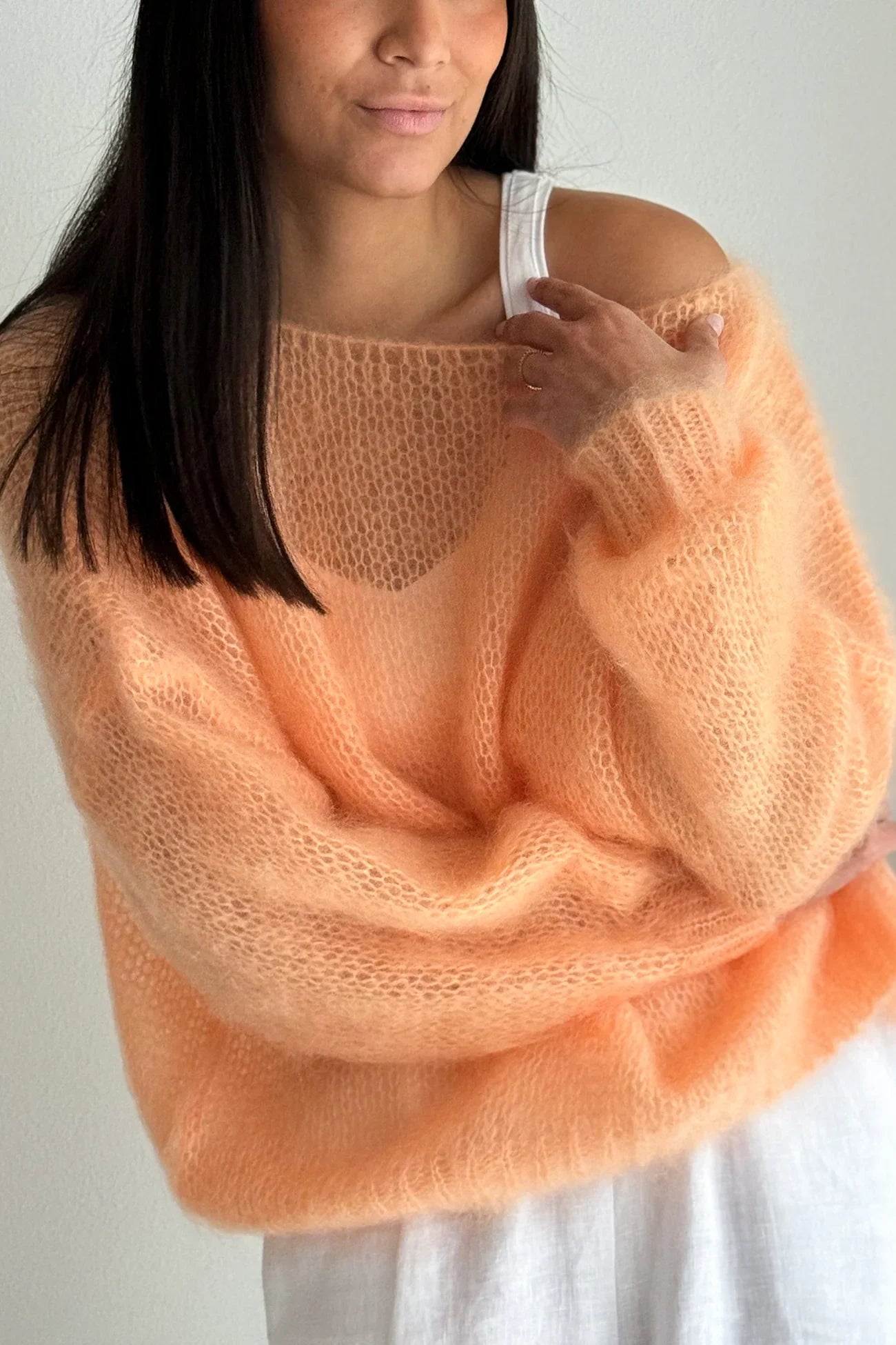 MIRRACH DESIGN WOMEN'S KNITTED SWEATER