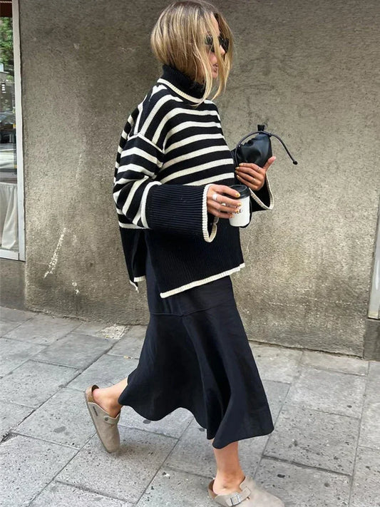 JENIKA OVERSIZED SWEATER