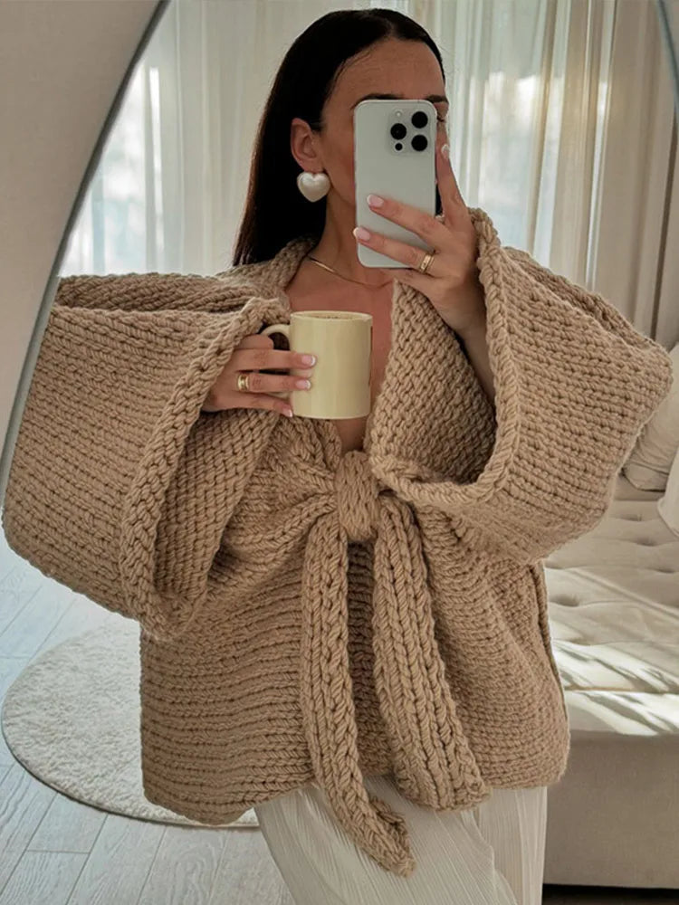 OVERSIZED WOMEN'S SWEATER