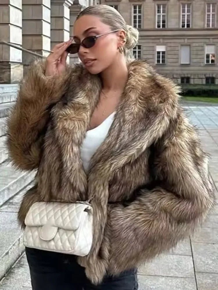 MIRRACH DESIGN WOMEN'S FUR COAT