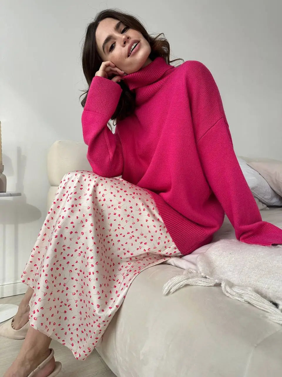 MIRRACH DESIGN WOMEN'S KNITTED SWEATER