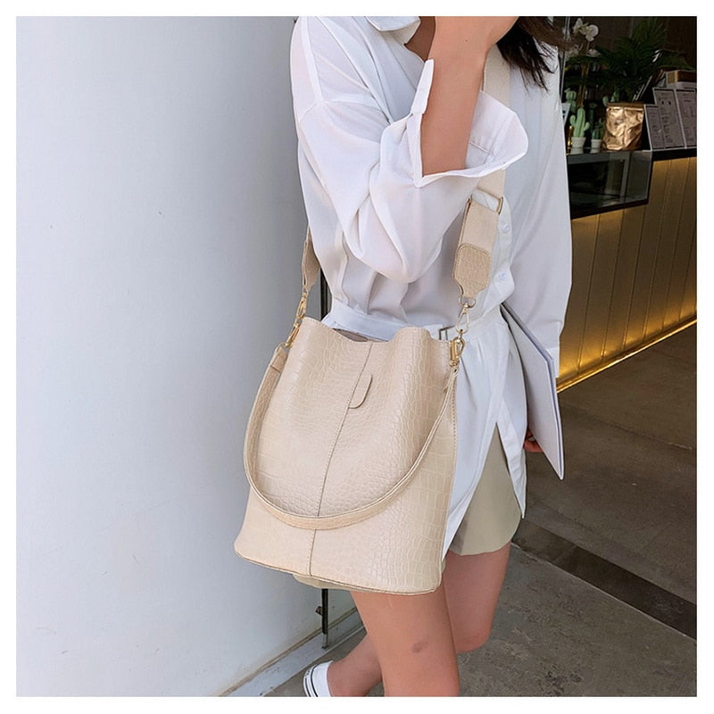 Laura Crossbody Bag